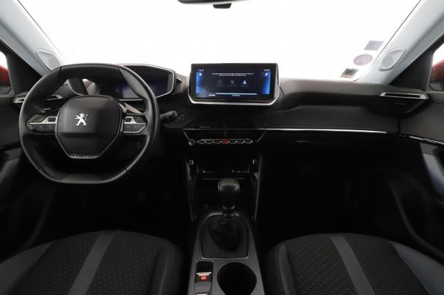 Peugeot 2008 image 9