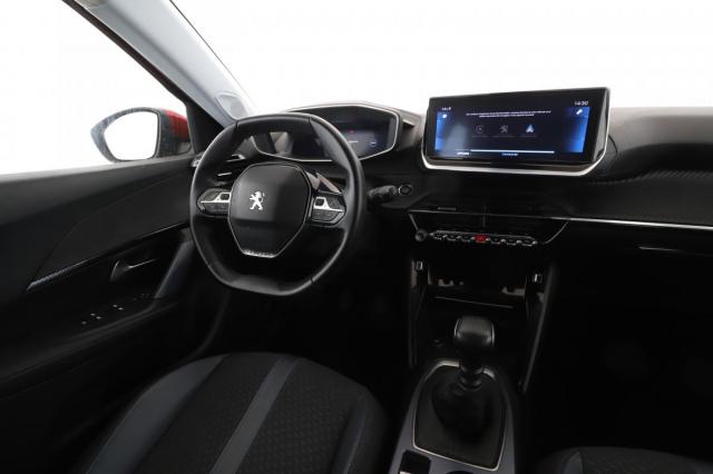 Peugeot 2008 image 8