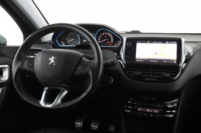 Peugeot 208 image 6
