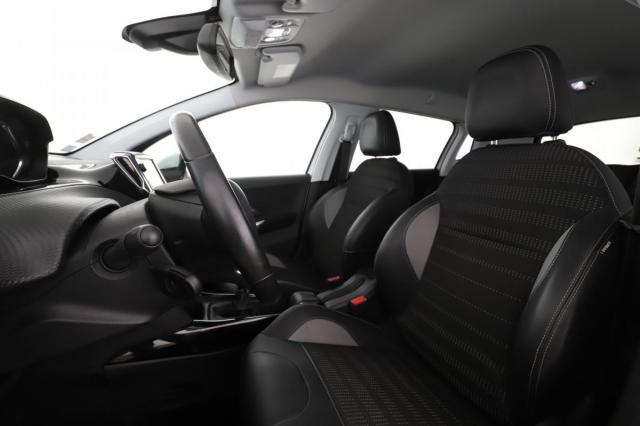 Peugeot 2008 image 4