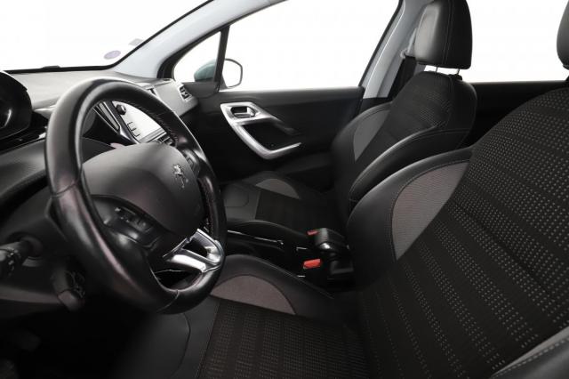 Peugeot 2008 image 5