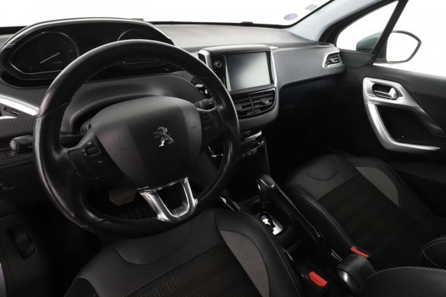 Peugeot 2008 image 9