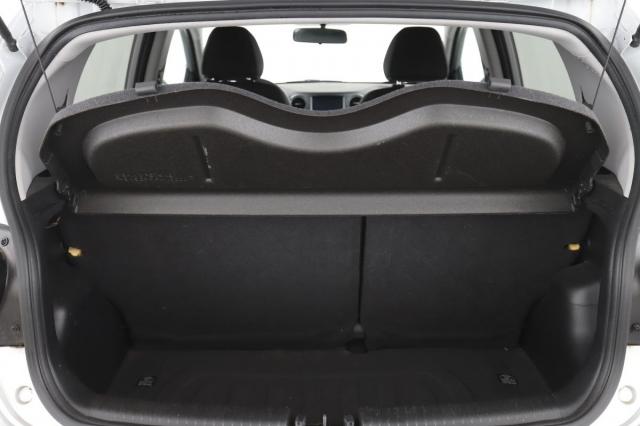Hyundai I10 image 9