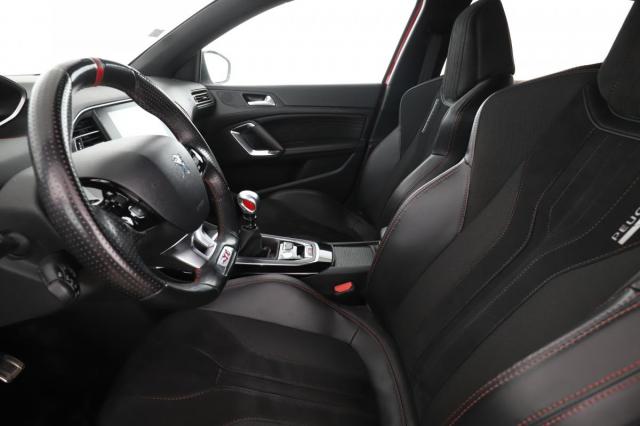 Peugeot 308 image 1