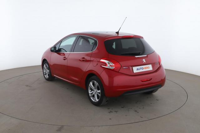 Peugeot 208 image 1