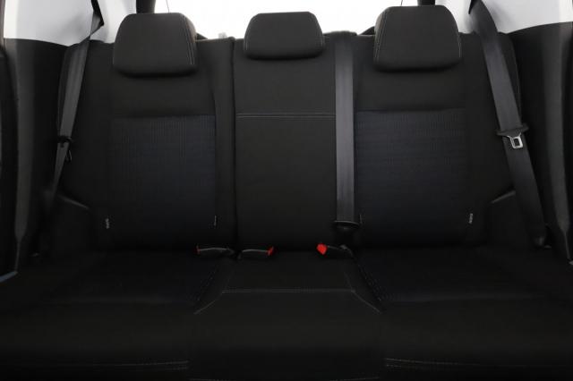 Peugeot 208 image 3