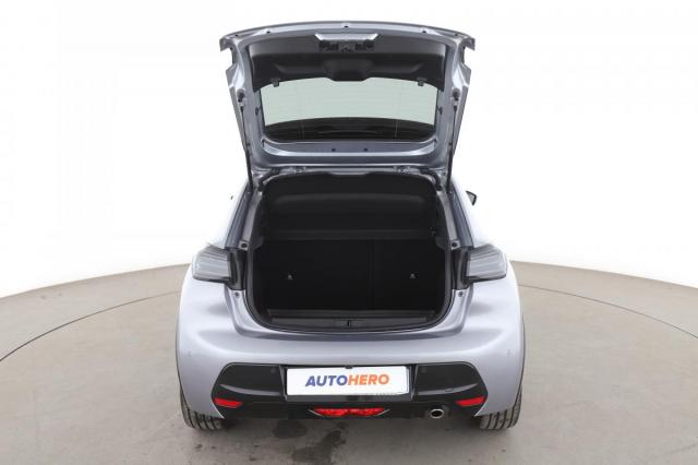 Peugeot 208 image 7