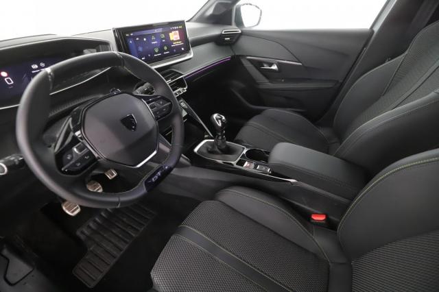 Peugeot 208 image 2