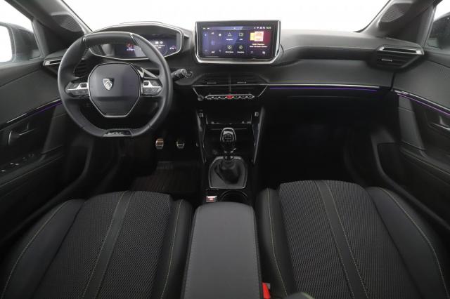 Peugeot 208 image 3