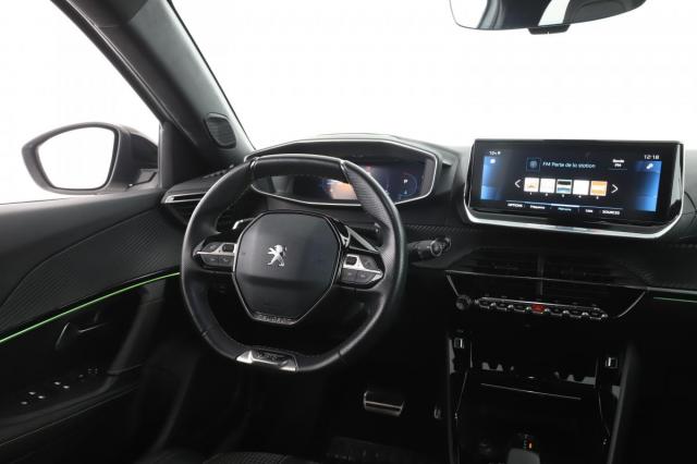 Peugeot 2008 image 2