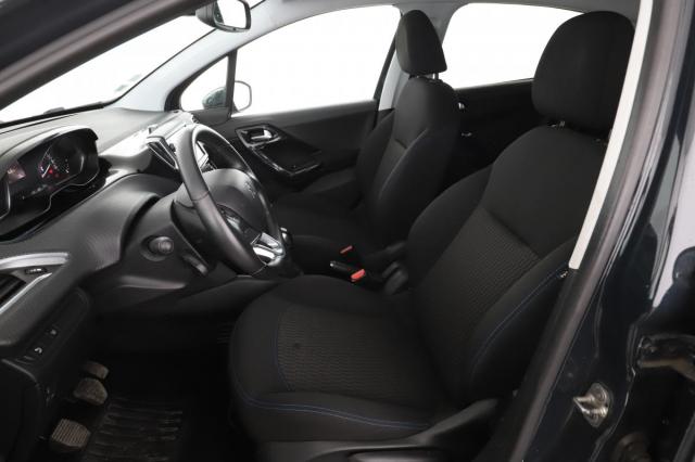 Peugeot 208 image 2