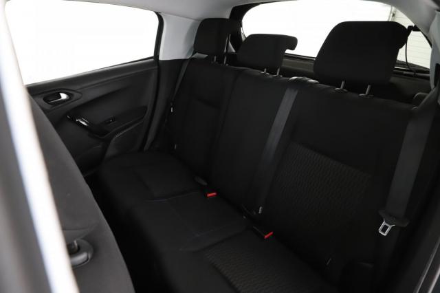 Peugeot 208 image 3