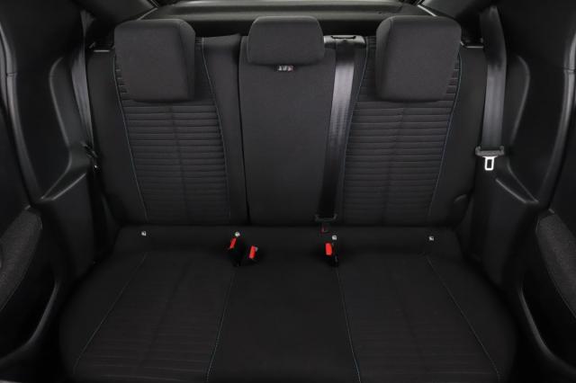 Peugeot 208 image 5