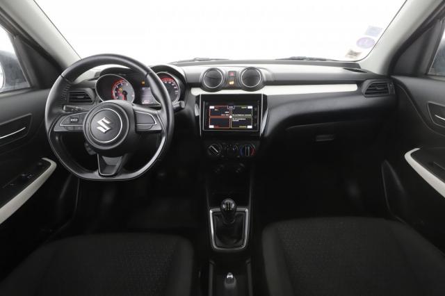 Suzuki Swift image 8