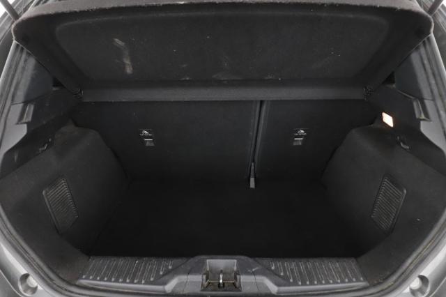 Ford Fiesta image 9