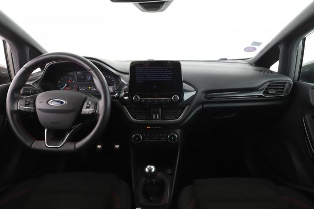 Ford Fiesta image 6