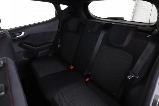 Ford Fiesta image 7