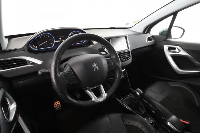 Peugeot 2008 image 7