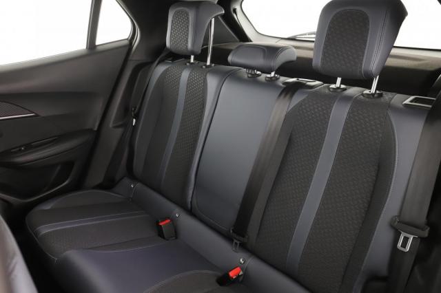 Peugeot 2008 image 9