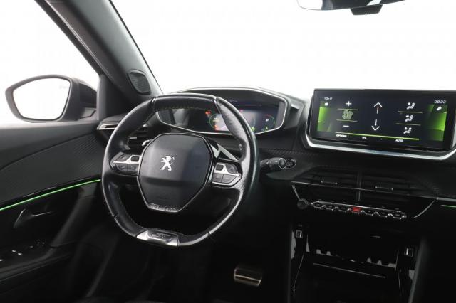 Peugeot 2008 image 1