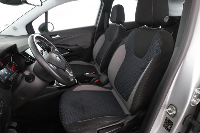Opel Crossland X image 1