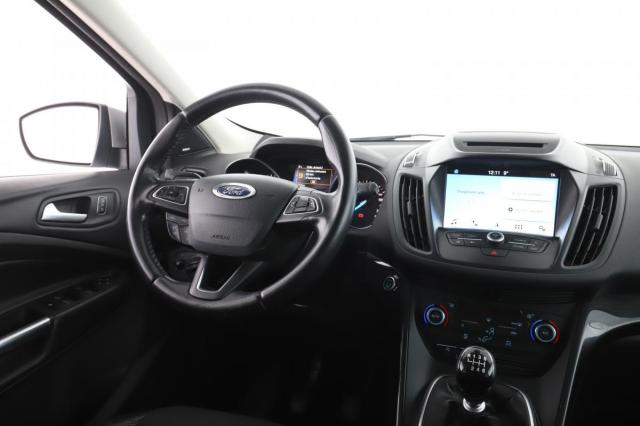 Ford Kuga image 4