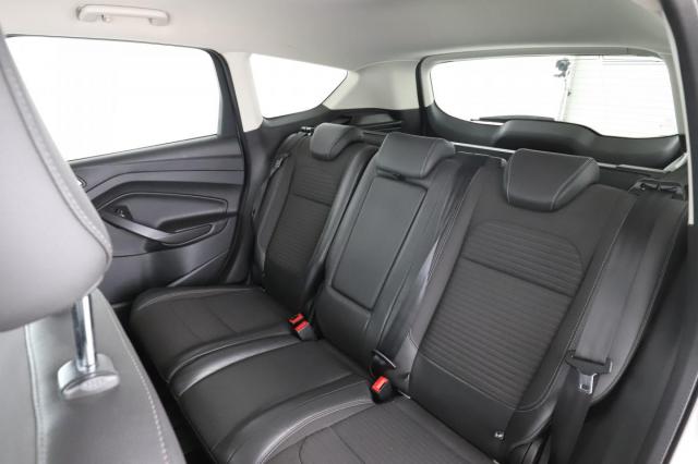 Ford Kuga image 5