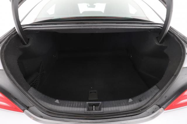 Mercedes Benz Cla image 3