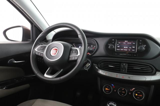 Fiat Tipo image 2