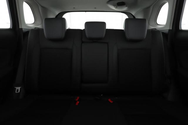Suzuki S-Cross image 8