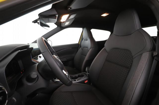 Nissan Juke image 6