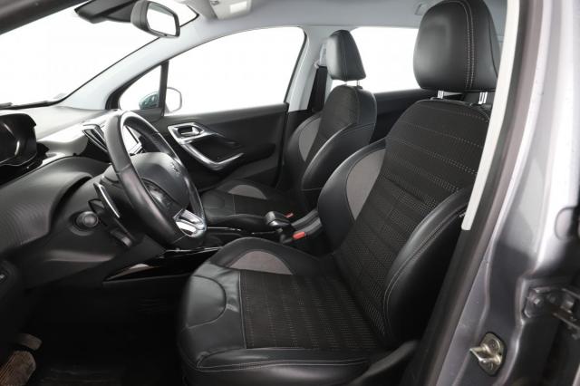 Peugeot 2008 image 1