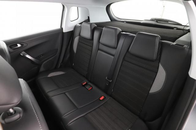 Peugeot 2008 image 4