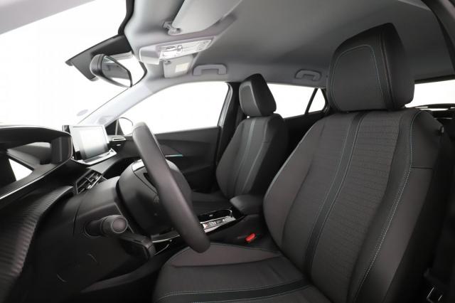 Peugeot 2008 image 6