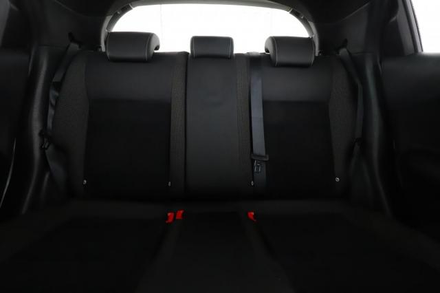 Nissan Juke image 4