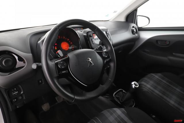Peugeot 108 image 1