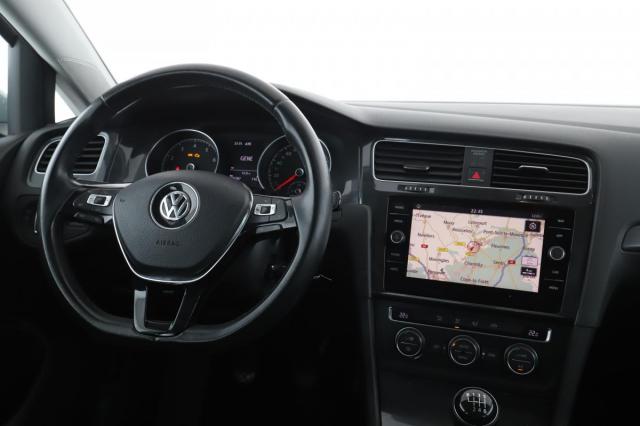 Volkswagen Golf Sw image 9