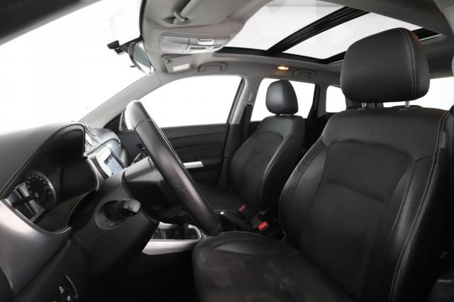 Suzuki Vitara image 7