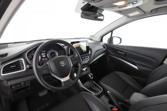 Suzuki S-Cross image 4