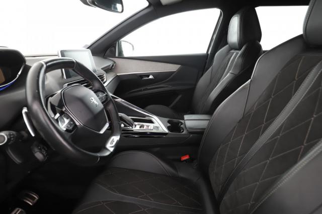 Peugeot 5008 image 1
