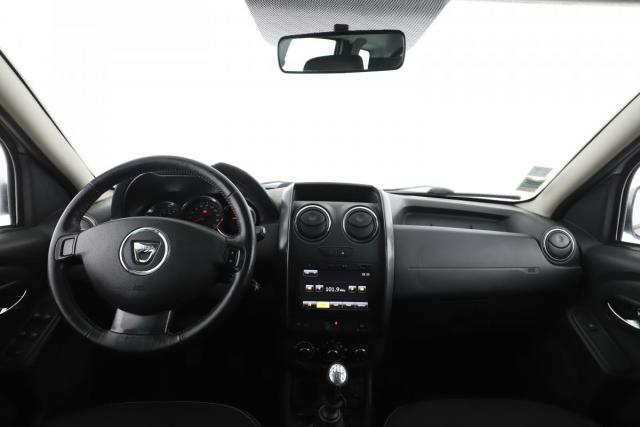 Dacia Duster image 2