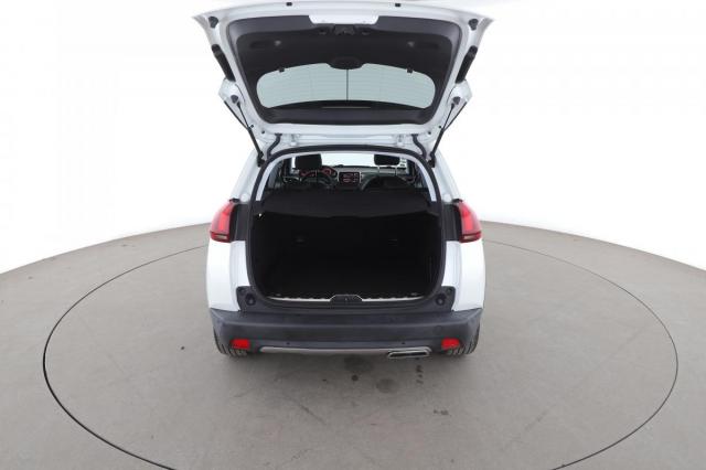 Peugeot 2008 image 1