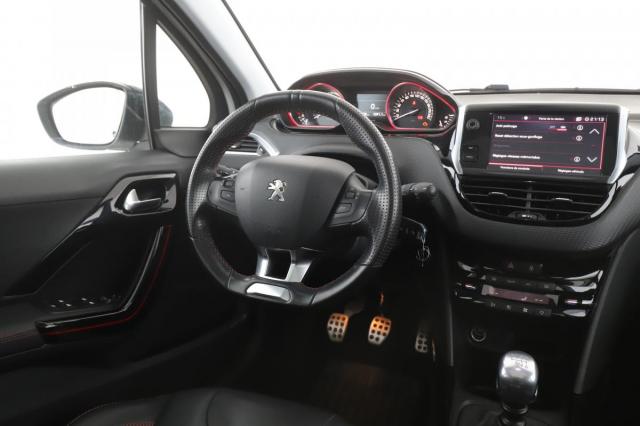Peugeot 2008 image 9
