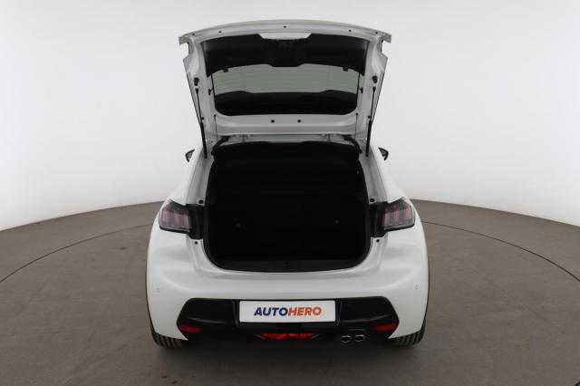 Peugeot 208 image 6