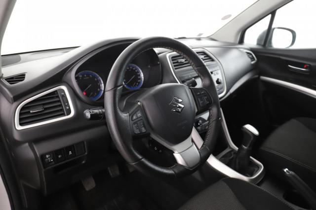 Suzuki Sx4 S-Cross image 2