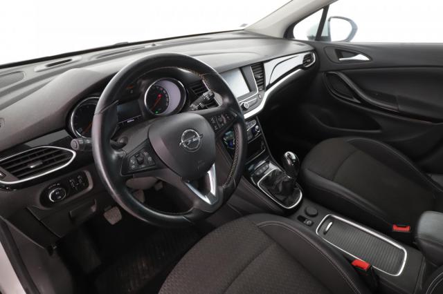 Opel Astra image 9