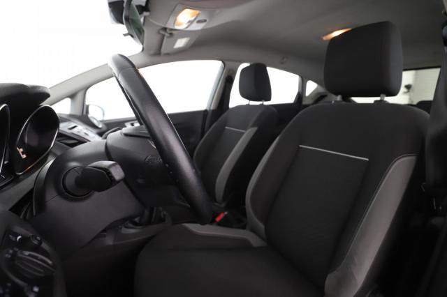 Ford Fiesta image 7