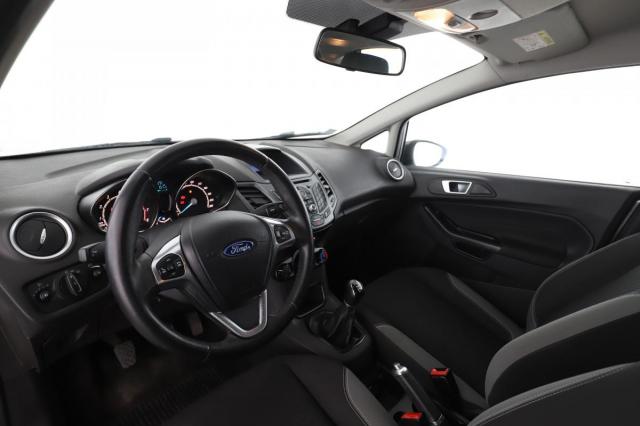 Ford Fiesta image 8