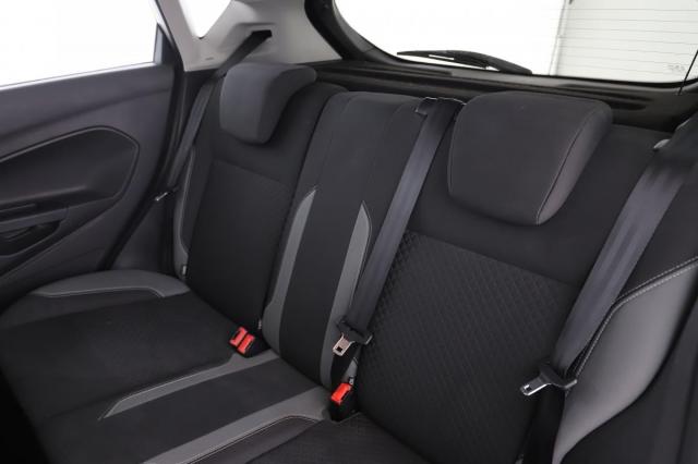 Ford Fiesta image 9