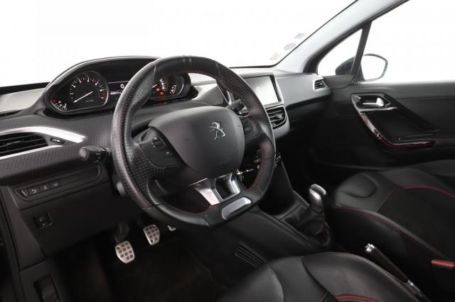 Peugeot 208 image 7